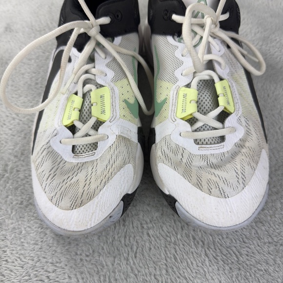 Nike Giannis Immortality 2 GS White Volt Boys Size 7 US - Picture 11 of 16